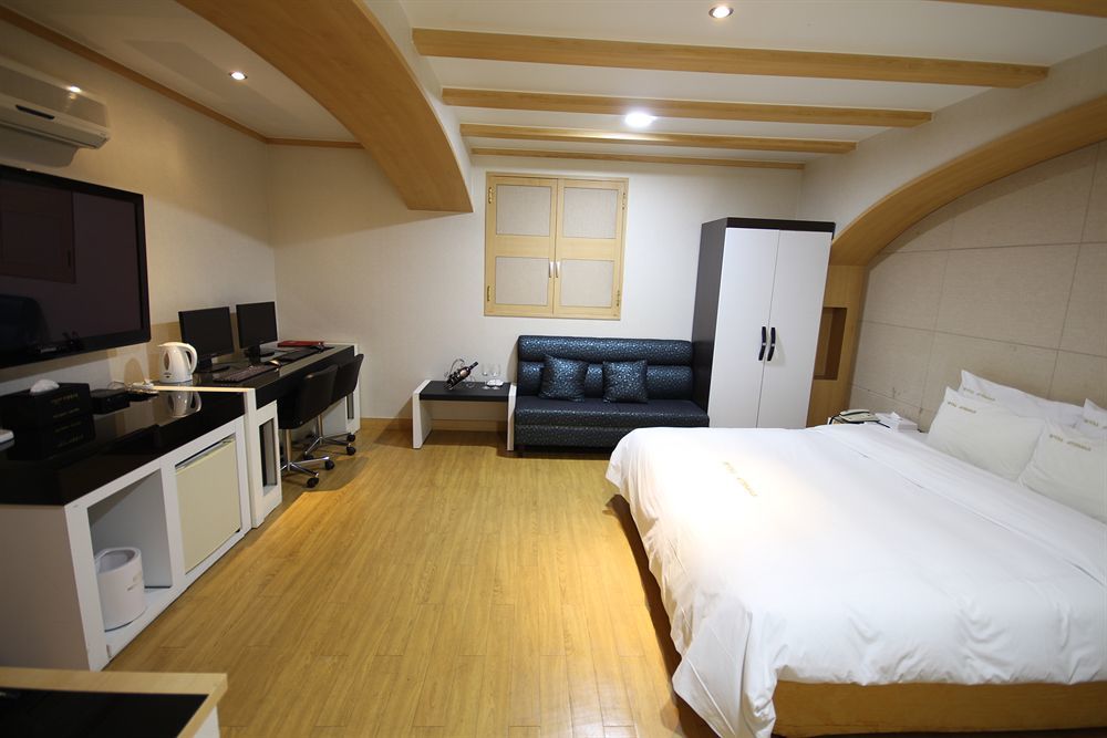 Hotel Tate Suwon Buitenkant foto