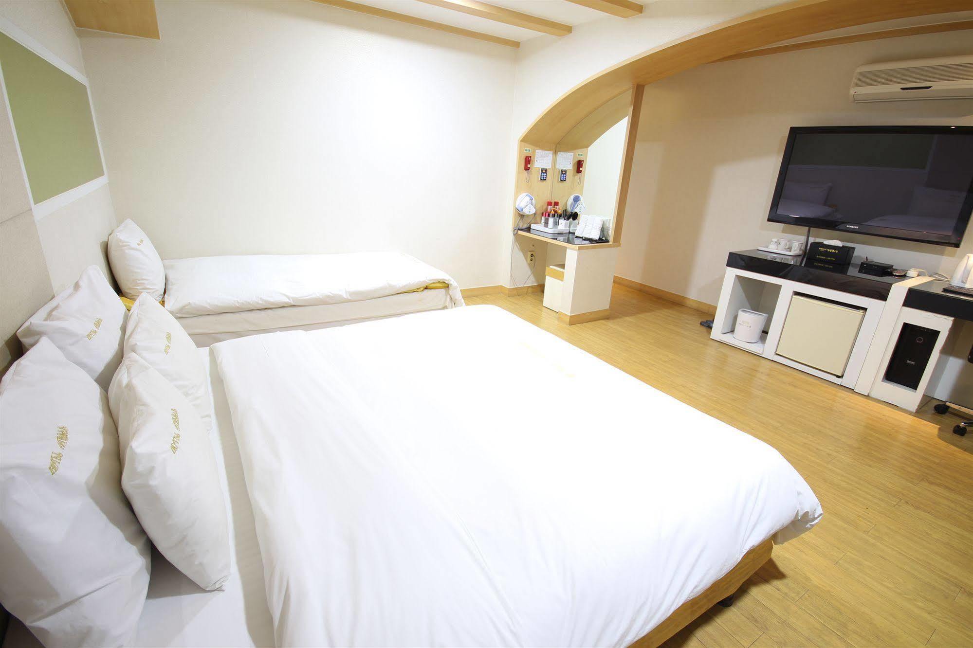 Hotel Tate Suwon Buitenkant foto